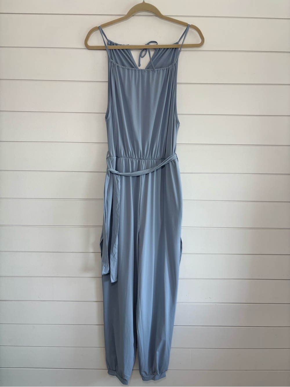 Halara Sleeveless Tie Back Belted Pocket Cut Out Cool Touch Jumpsuit-UPF50+   S - Picture 2 of 11